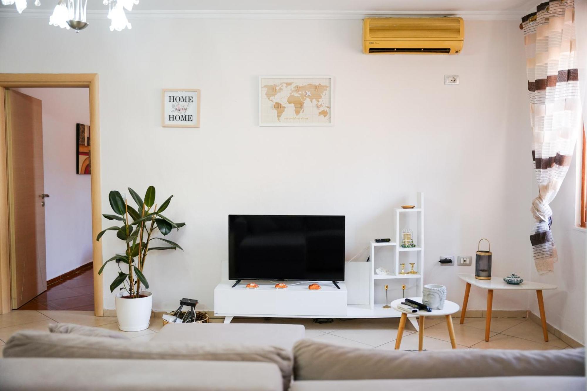 Tirana Centre Lions Gate 1 Apartment Экстерьер фото